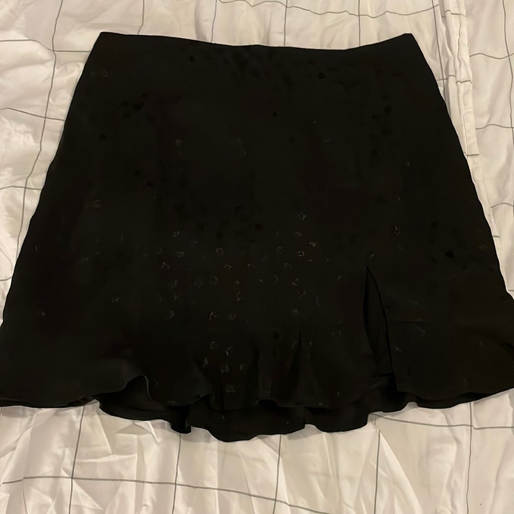 Kittenish high waisted mini skirt